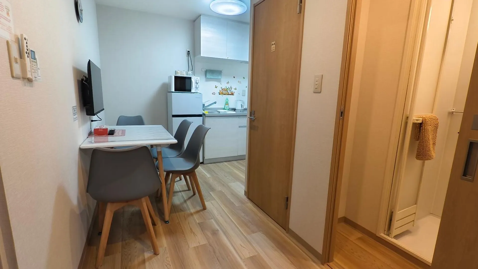 Issyuku Hotel Kotobuki Sanchome Tokyo Apartment