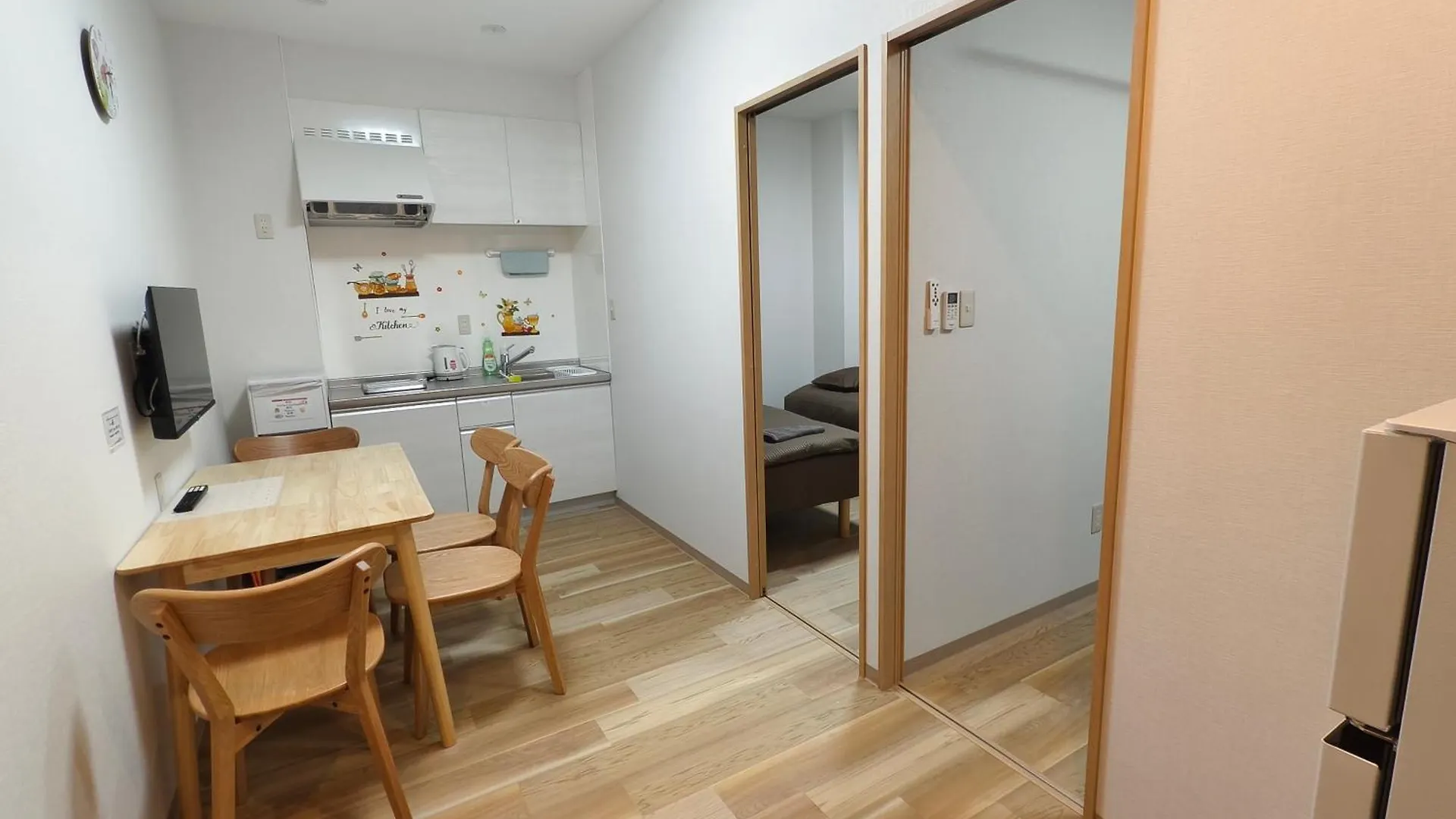 Issyuku Hotel Kotobuki Sanchome elérhetőségei