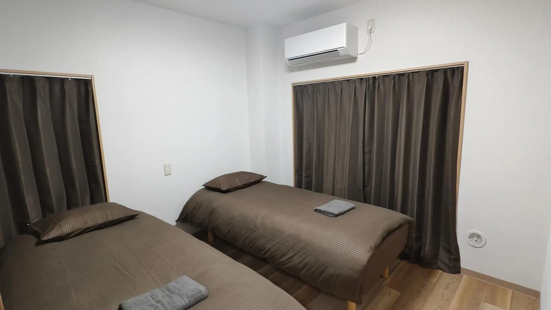 Issyuku Hotel Kotobuki Sanchome Tokió Apartman