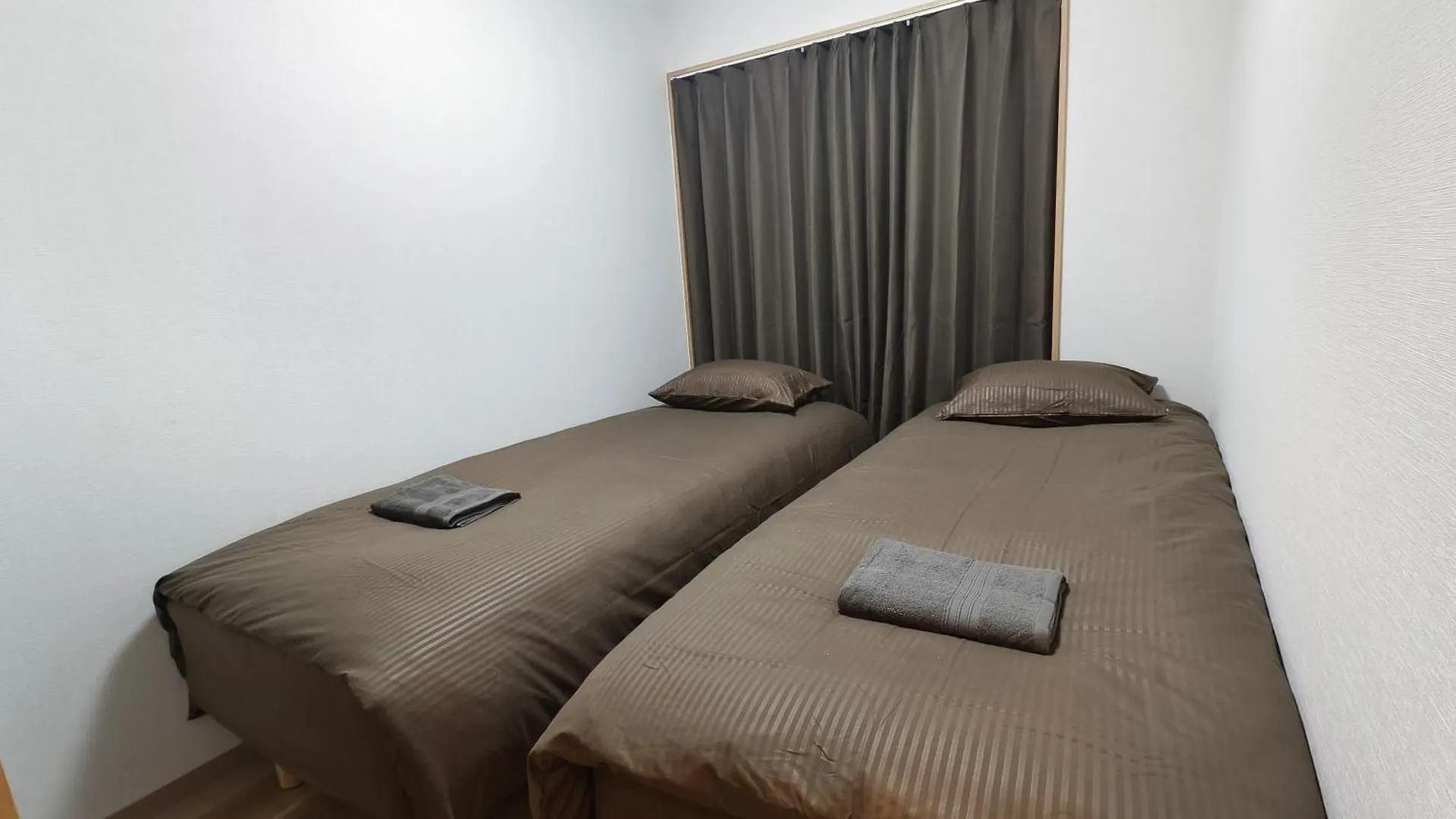 Issyuku Hotel Kotobuki Sanchome Tokió Japán